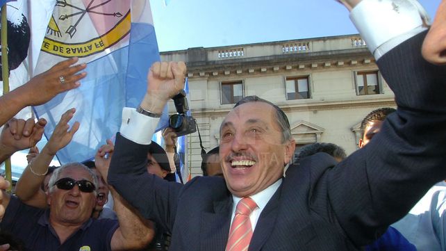En la apertura de sesiones ordinarias de la Legislatura durante su último mandato como gobernador