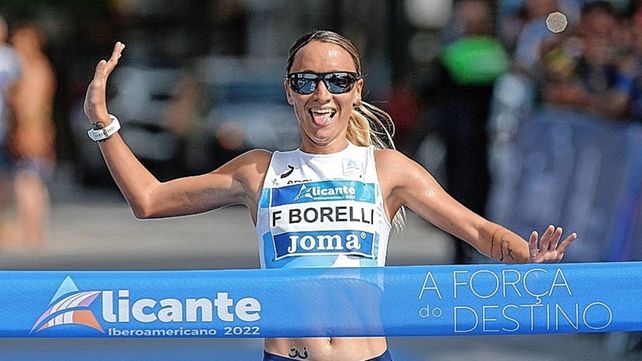 La marplatense Florencia Borelli estableció un nuevo récord sudamericano de Media Maratón en Buenos Aires.