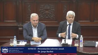 Jorge Baclini (hablando), junto al presidente de la Cámara de Diputados, Pablo Farías.&nbsp; 