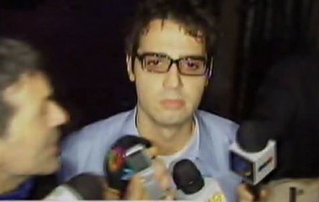 Pablo García Aliverti era esperado por la prensa en la puerta de su domicilio.