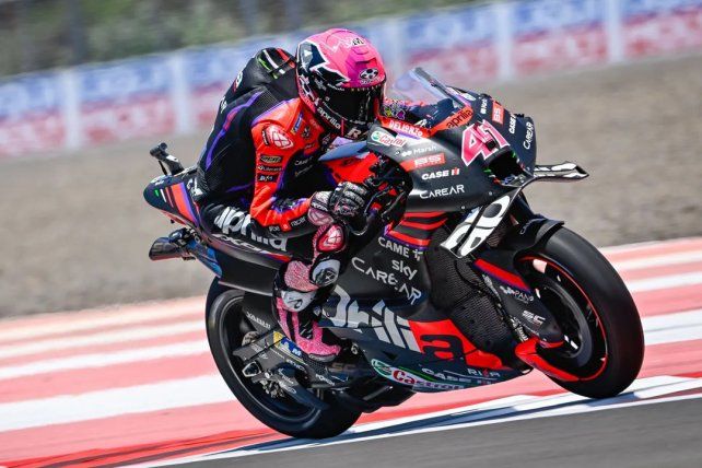 Aleix Espargaró llevó a su Aprilia a fondo y fue el mejor de todos en MotoGP a la hora de mostrarse en pista.