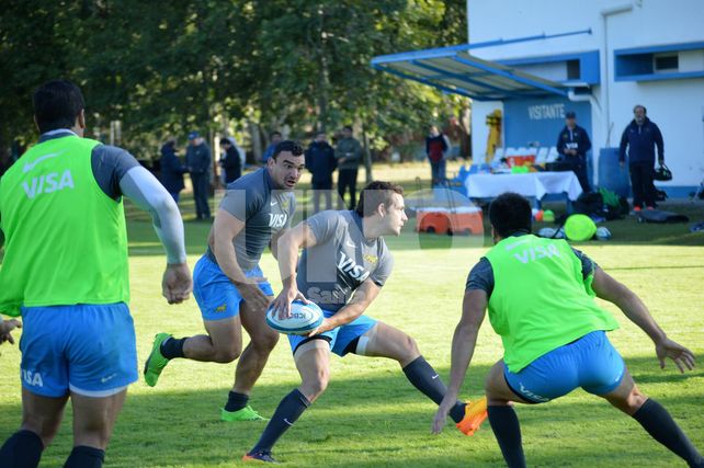 Los Pumas van con seis cambios