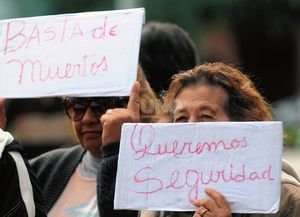 Vecinos de barrio Sur realizaron una caravana por la ciudad en reclamo de más seguridad