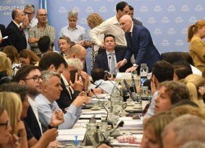 Diputados sesionará la semana que viene para tratar la Ley Ómnibus que impulsa el gobierno