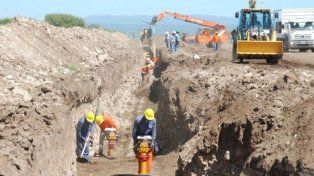 Obras públicas como el acueducto Santa Fe-Córdoba deben volver a ser presupuestadas por los defasajes inflacionarios.