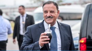 Gobernador lamentó tener cerrados los cabarets por la cuarentena