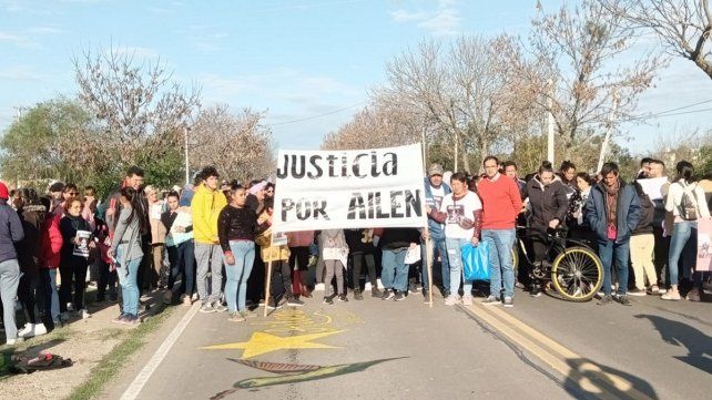 Pintaron una estrella amarilla donde murió Ailén Ávalos
