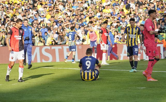 Central venció a Newells con gol de Mallo tras un tiro libre del ingresado Malcorra