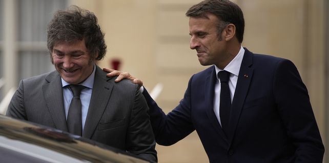 El jefe del Estado y el mandatario galo se encontrarán formalmente en la Casa Rosada.