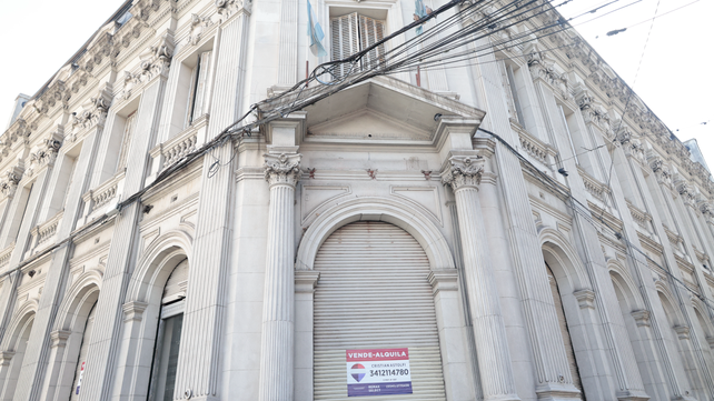 El edificio alojó a la sede local del Banco Integrado Departamental (BID) y a la ex Afip. Ahora