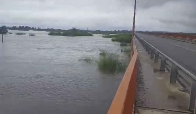 Así se ve el río Salado en la ruta 70