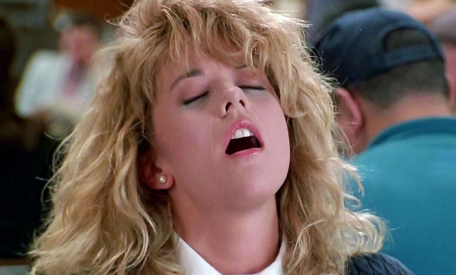 En When Harry Met Sally (1989) Meg Ryan protagoniza una icónica escena con una moraleja acerca del orgasmo femenino