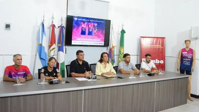 El triatlón refleja el compromiso de Reconquista con el deporte y la cultura