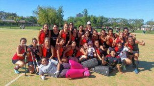 &nbsp;Entre las Mamis Hockey hay nuevo campeón: Colón se consagró al vencer a Alma Juniors.