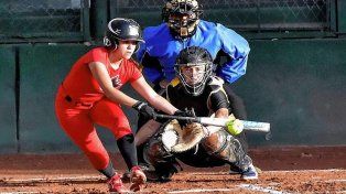 Todo el sóftbol femenino se juega en Paraná.