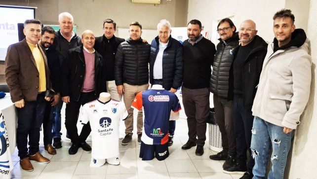Se presentó la indumentaria de la Selección de la Liga Santafesina. Se presentó la indumentaria de la Selección de la Liga Santafesina.