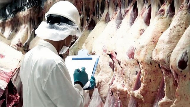 Cepo a la carne: se reúne Domínguez con la Mesa de Enlace