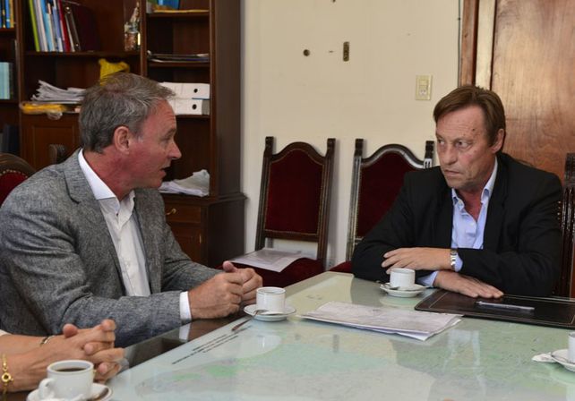 Reunión. Quieren duplicar la capacidad vial de 30 kilómetros.