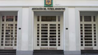 El Gobierno oficializó el desembolso de $300 millones a la AFA para el Fútbol para Todos
