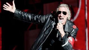 El traje de “The Wall”. Roger Waters, en el recital en Berlín.