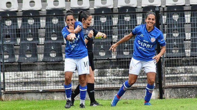 Las chicas de Unión vienen de ganar sus tres partidos y van por otra alegría ante Deportivo Morón.