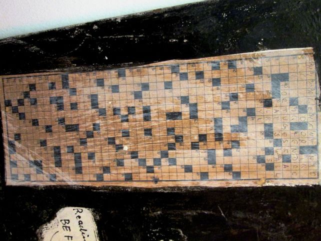 Una abuela arruinó una importante obra de arte porque pensó que era un crucigrama