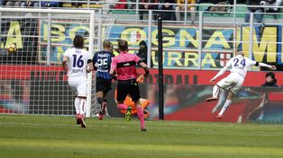 Palacio cumplió con la ley del ex, pero Inter amargó a Bologna