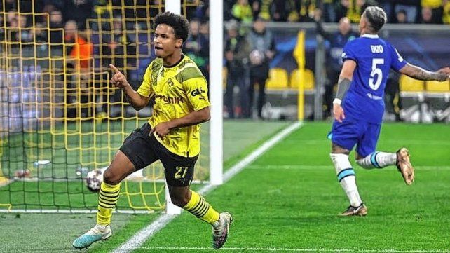 Con Enzo Fernández, Chelsea perdió ante Borussia Dortmund