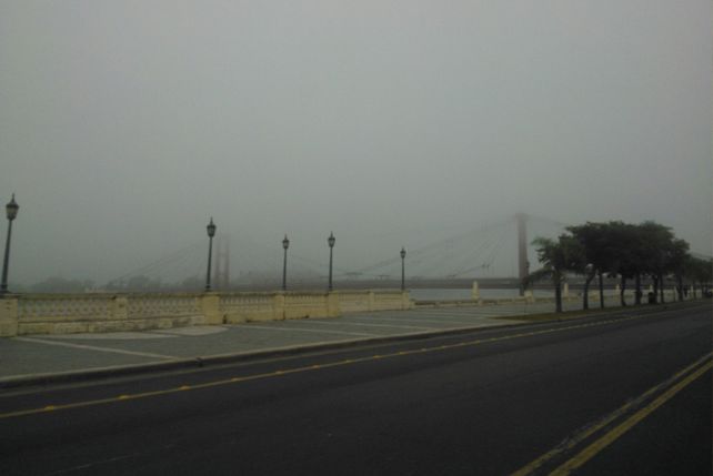 Los lectores de UNO Santa Fe compartieron las fotos de cómo se veía la costanera a las 9 de la mañana.
