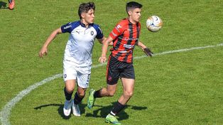 La Quinta de Patronato goleó a Independiente en Capillita