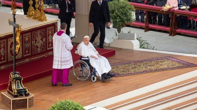 El Papa Francisco reaparece en la plaza de San Pedro: ¡Buen Domingo de Ramos y buena Semana Santa!&nbsp;Foto: EWTN News