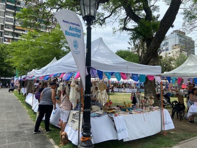 La feria de plaza Sarmiento es una de las tres que se incorporó en 2021. En total