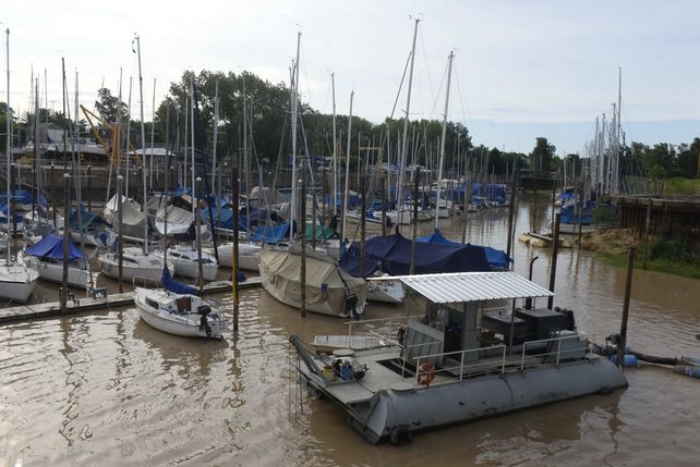 En Rosario hay 51 establecimientos donde dejar las embarcaciones: 14 guarderías de kayaks
