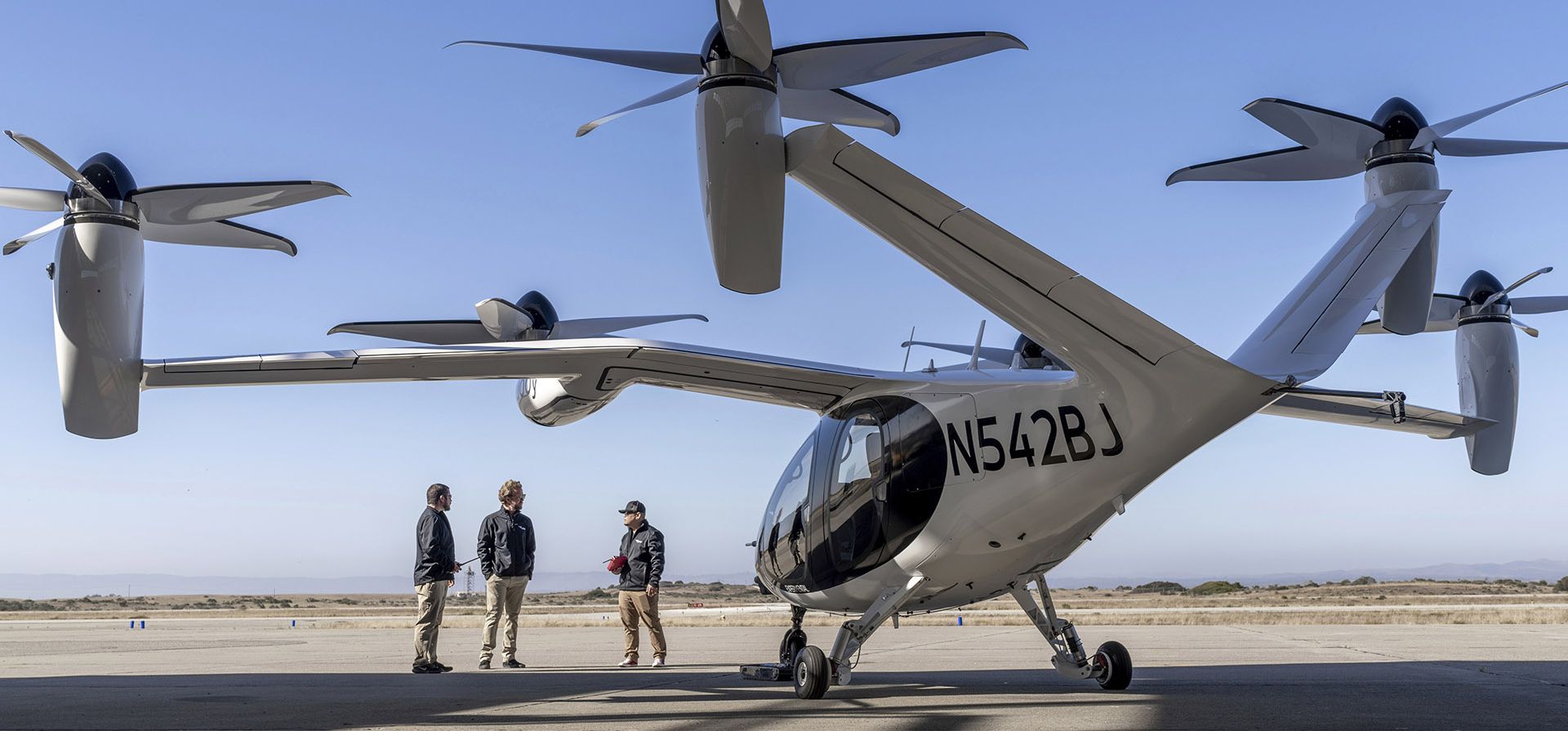 Prototipo de avión de preproducción de Joby en las instalaciones de pruebas de vuelo de la compañía en Marina, California. El mismo valle del río Ohio donde los hermanos Wright fueron pioneros en el vuelo humano pronto fabricará aviones eléctricos de despegue y aterrizaje vertical de última generación. (Eric Adams/Joby Aviation vía AP Prototipo de avión de preproducción de Joby en las instalaciones de pruebas de vuelo de la compañía en Marina, California. El mismo valle del río Ohio donde los hermanos Wright fueron pioneros en el vuelo humano pronto fabricará aviones eléctricos de despegue y aterrizaje vertical de última generación. (Eric Adams/Joby Aviation vía AP