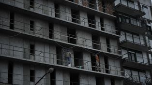 Piden flexibilizar las cocheras exigidas para viviendas y oficinas