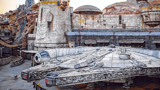 Halcón Milenario. Disneyland Park habilitó una asombrosa área temática dedicada a la famosa saga de ciencia ficción.