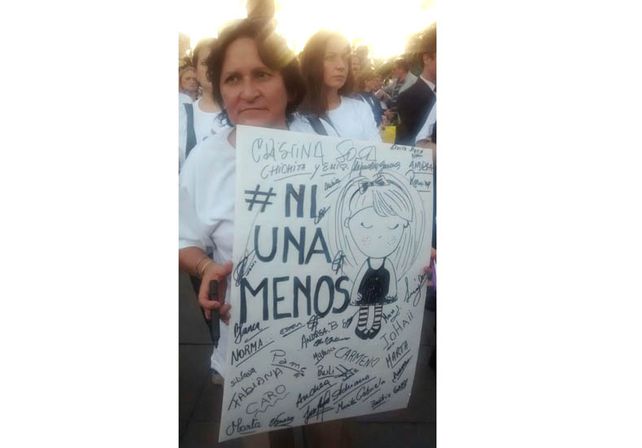 El #NiUnaMenos se expandió en las redes sociales