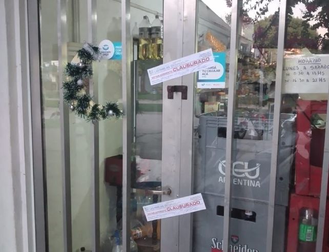 Las autoridades municipales indicaron que seguirán las inspecciones a los comercios para detectar ventas ilegales de pirotecnia.