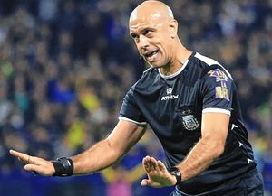 Así le fue a Unión con Jorge Baliño como árbitro