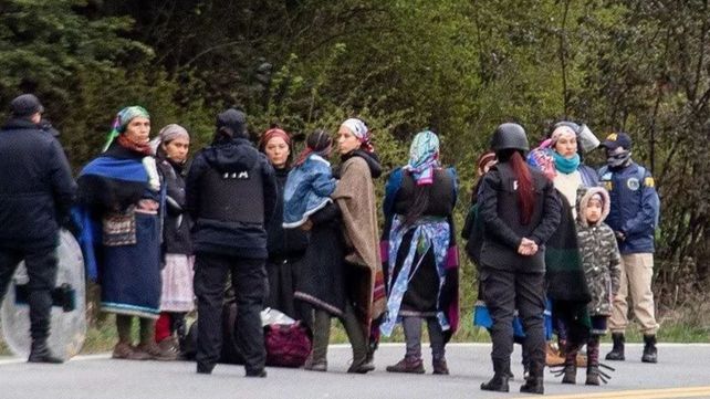 Duro comunicado de La Cámpora por el operativo en Villa Mascardi: Vulneración de derechos