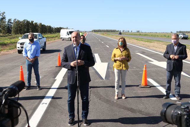 El goberndor Omar Perotti instó una vez más a no bajar las medidas de prevención.