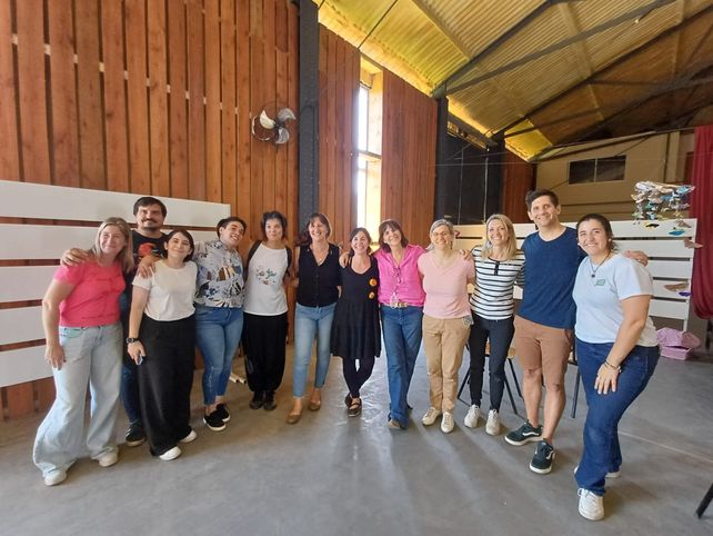 El equipo organizador del festival que trabaja en la promoción de la lectura.