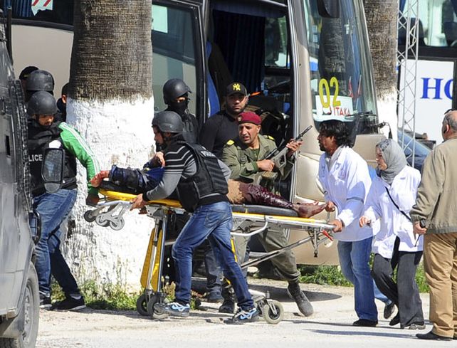 Diecinueve muertos, 17 de ellos turistas, en un ataque contra un museo en Túnez