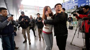 Perdió el vuelo de Malaysia Airlines por un reclamo de pareja