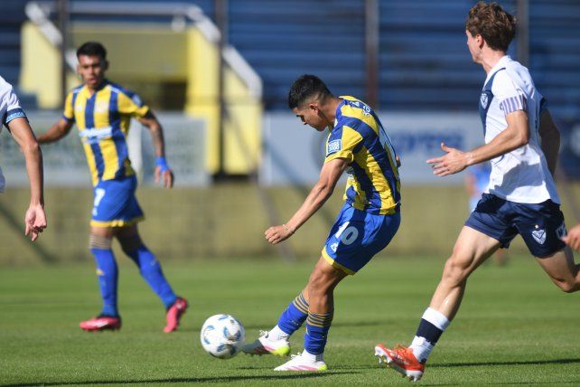 Santiago Segovia volvió a sumar minutos en reserva y otra vez aportó un gol.