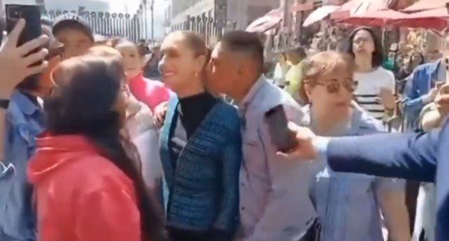 La presidenta de México denunció a un hombre que la acosó en la calle
