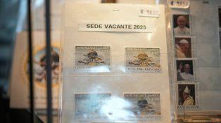 El Vaticano lanzó estampillas de sede vacante