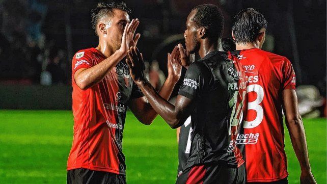 Julián Chicco se fue de Colón a España y a Baldomero Perlaza lo vinieron a buscar desde Suiza.