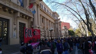 Publicaron un aviso fúnebre invitando a velar al salario mínimo