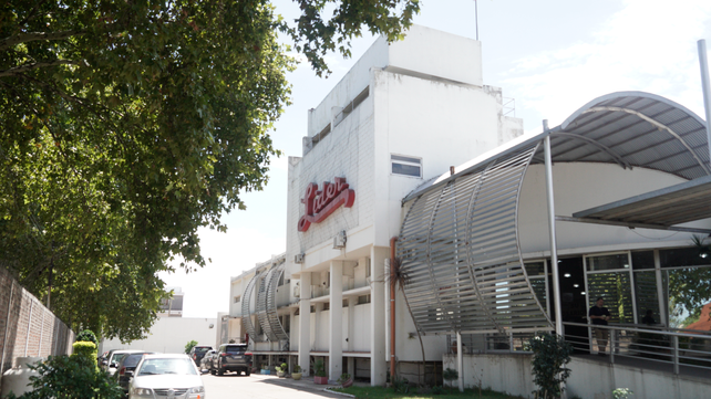 En Provincias Unidas al 2100 funciona el Autoservicio Mayorista Líder.